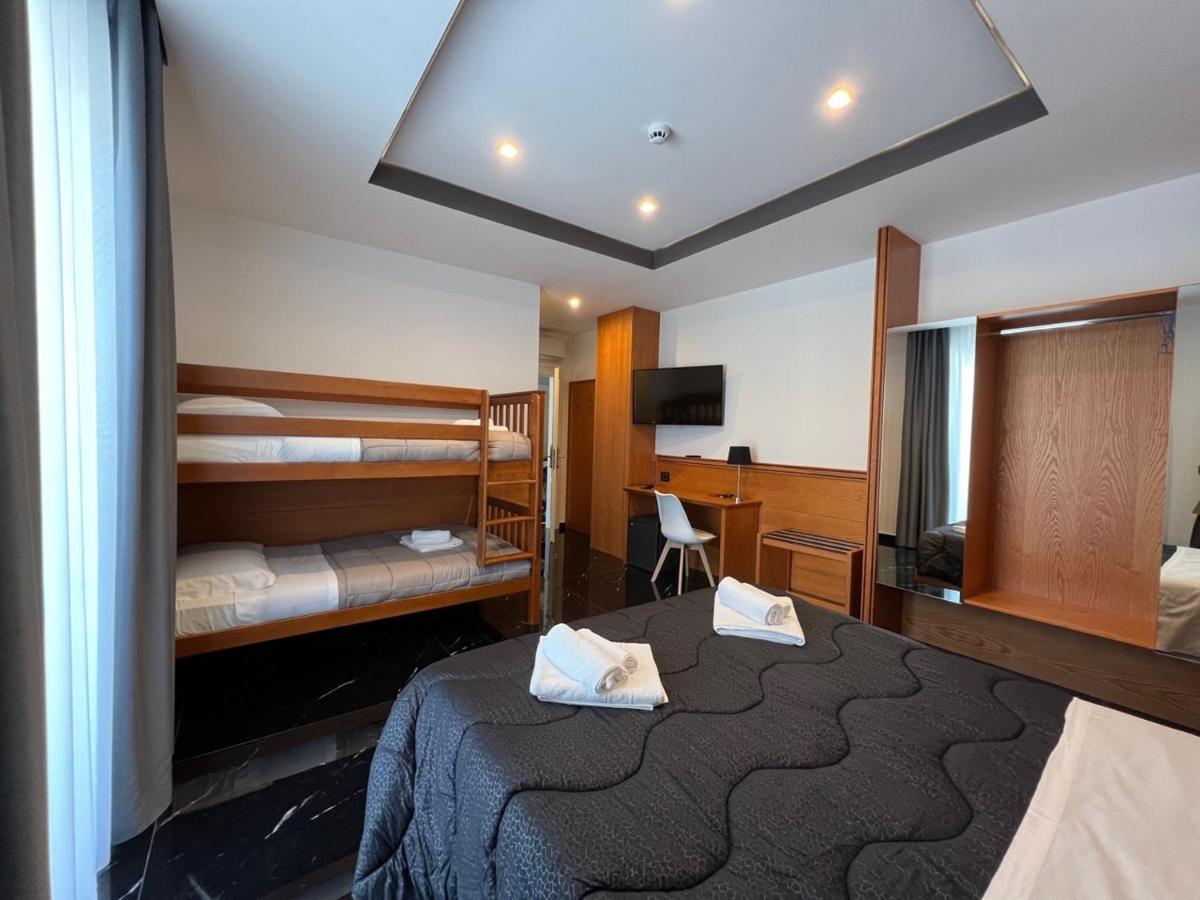 Hotel Tea Deluxe - Praia Praia a Mare Ngoại thất bức ảnh