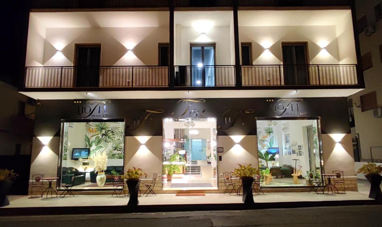 Hotel Tea Deluxe - Praia Praia a Mare Ngoại thất bức ảnh
