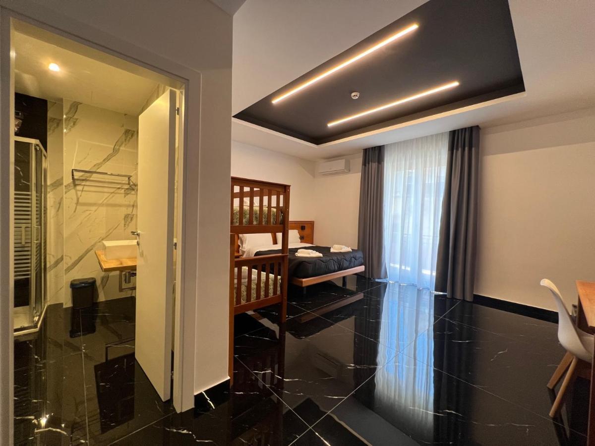 Hotel Tea Deluxe - Praia Praia a Mare Ngoại thất bức ảnh
