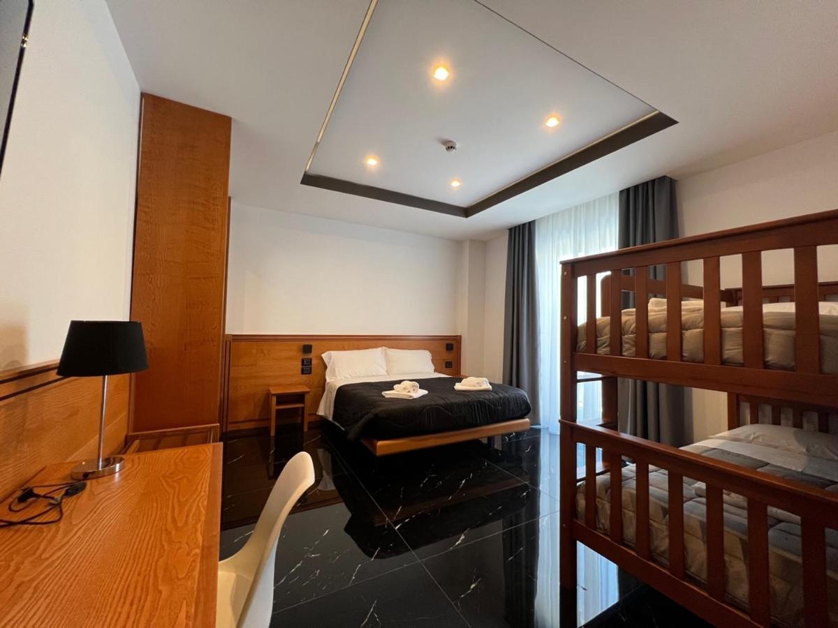 Hotel Tea Deluxe - Praia Praia a Mare Ngoại thất bức ảnh