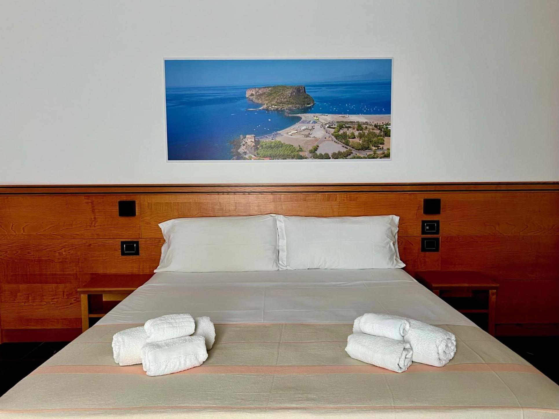 Hotel Tea Deluxe - Praia Praia a Mare Ngoại thất bức ảnh