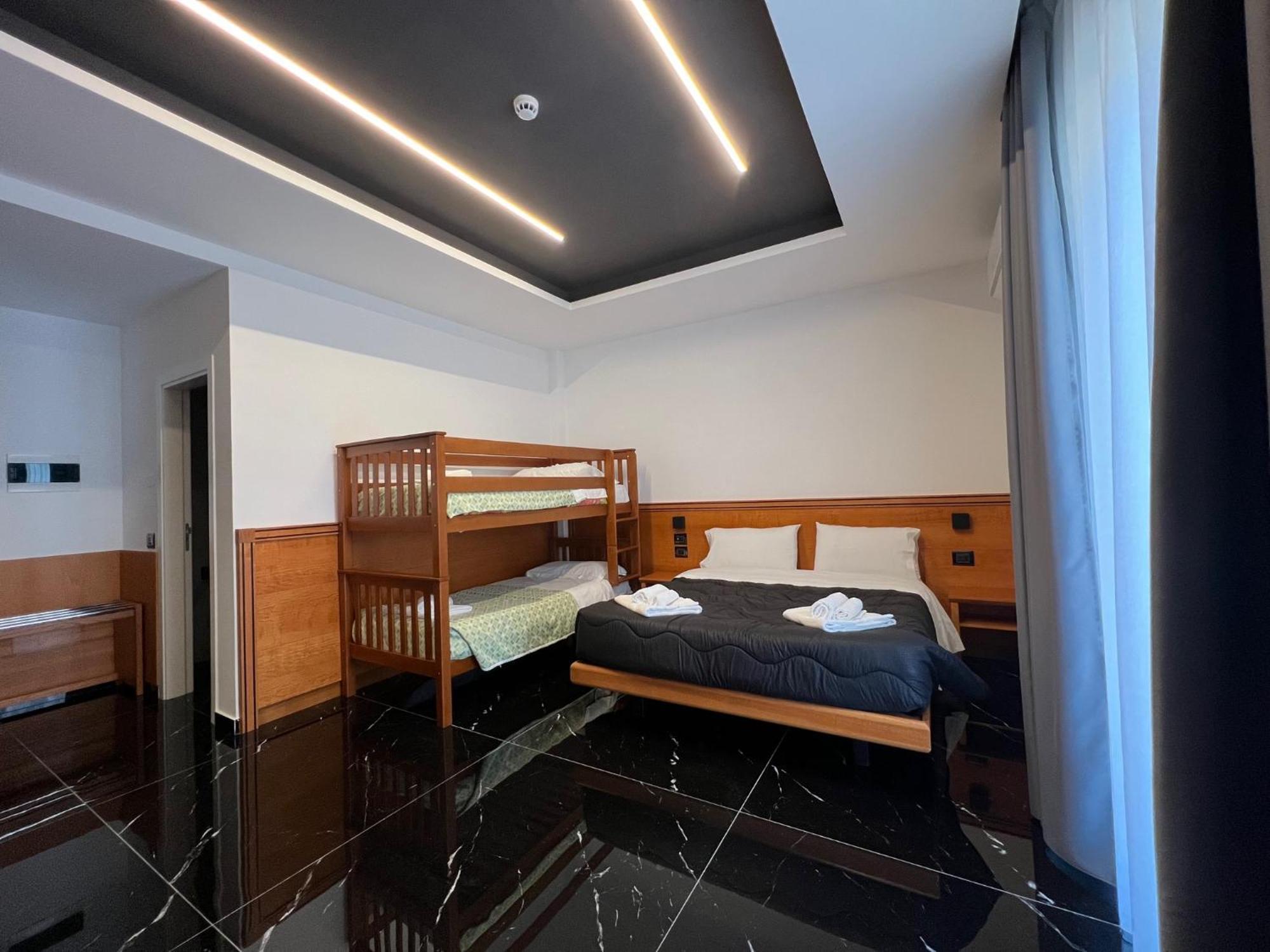 Hotel Tea Deluxe - Praia Praia a Mare Ngoại thất bức ảnh